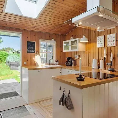 Feriehus Bl1437-blokhus-berberisvej-78 *